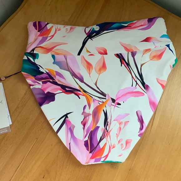 Calia by Carrie Underwood Swim Collection High Rise Bottoms NWT size XS - Picture 2 of 6